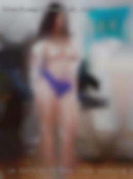 I'm who love sucking cock 6'6ft with an athletic build.